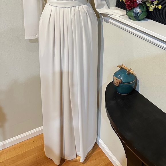 Cream Crepe Wedding or Evening Dress / Elegant Simplicity/ Floor Length - Sz 6 - Picture 9 of 12